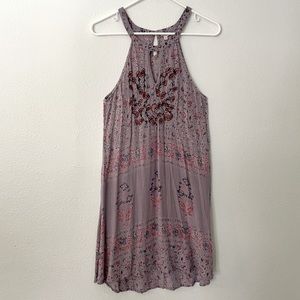 Lavender Boho Print Sleeveless En Crème Dress with Keyhole Neckline